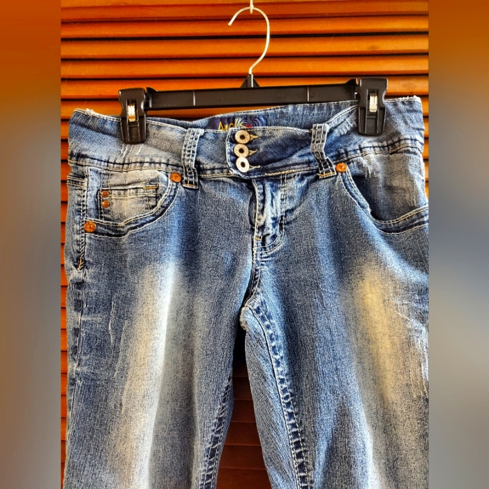 Angels Stretch Capri Jeans - Picture 4 of 6